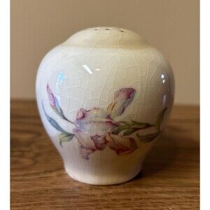 Universal Pottery Purple Iris Pepper Shaker With Cork One (1) Vintage Flower